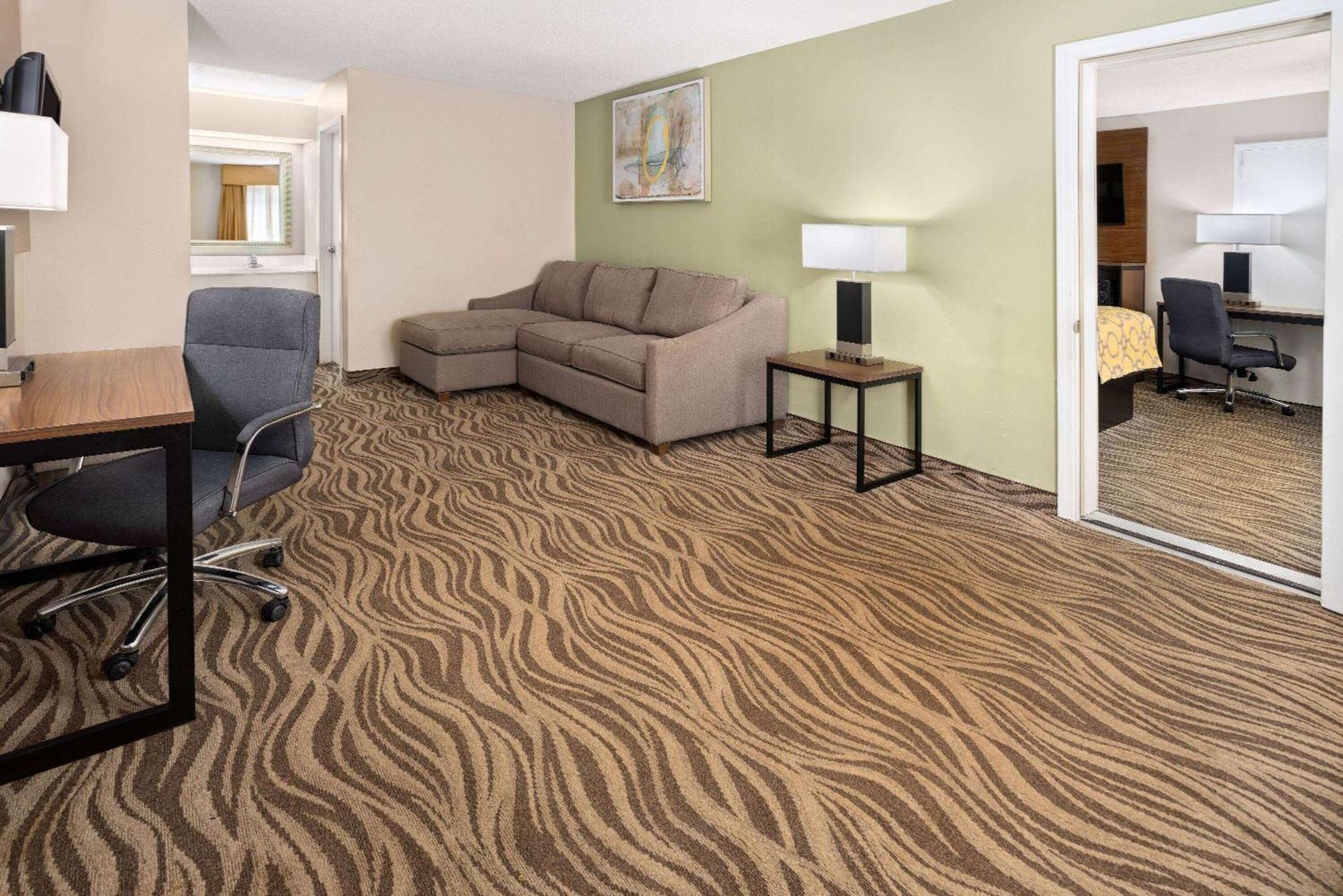 Baymont By Wyndham Griffin Exterior foto